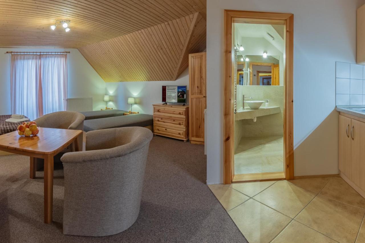 Apartmány a Štúdia Villa Flora Szielnic Kültér fotó